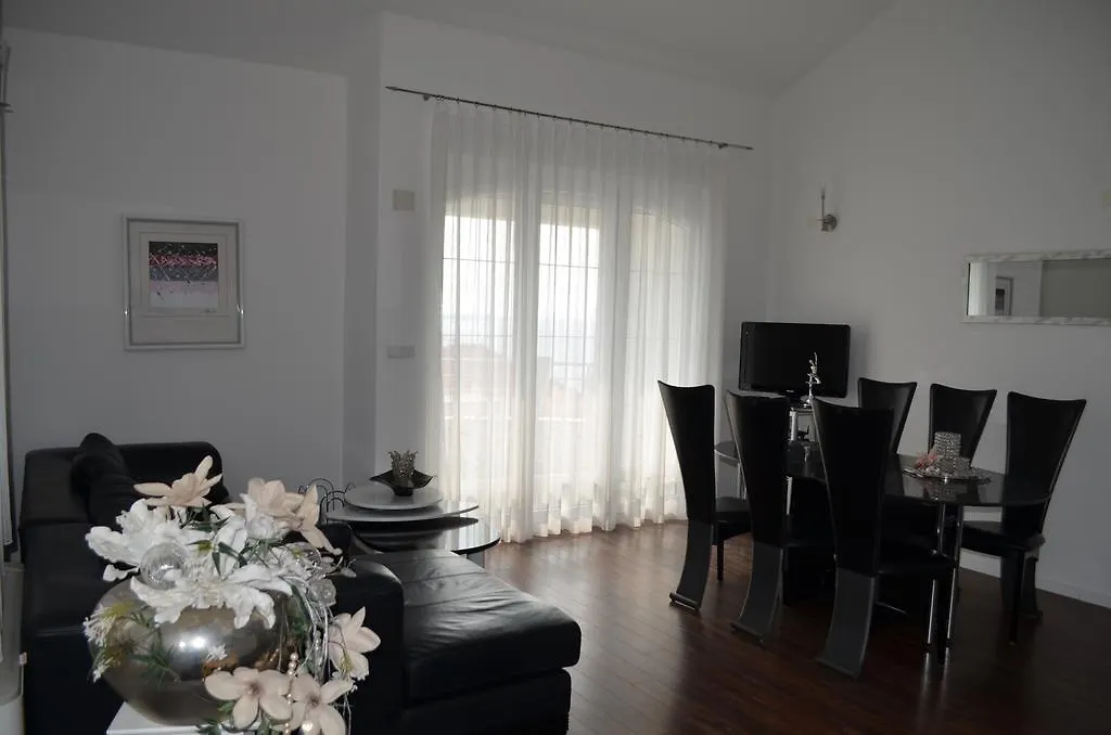 Luxury Apartments Zana Ζαντάρ